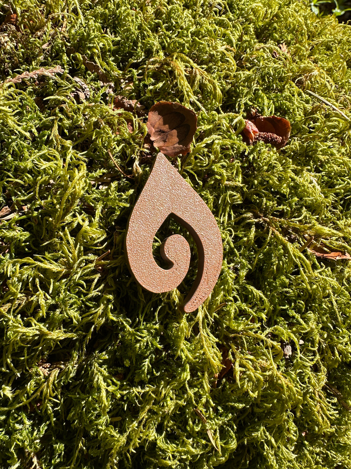 Sacred Gnomean Crest Necklace